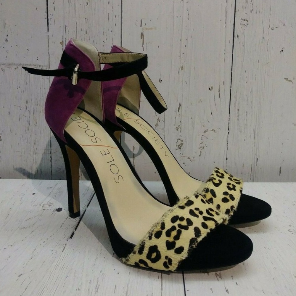Animal Print Heels Size 6